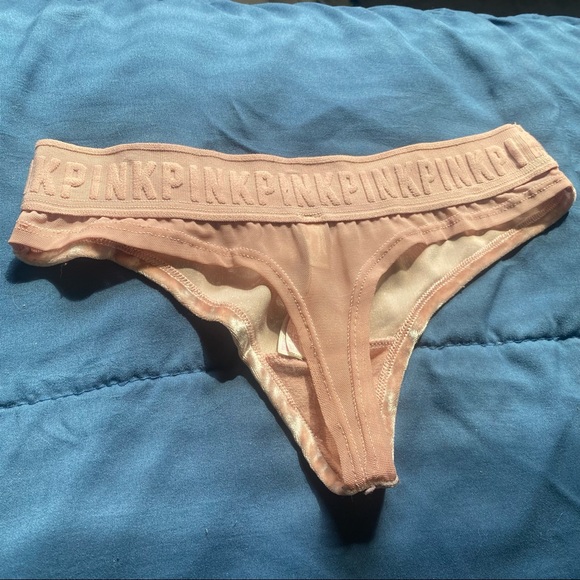 VS PINK VELVET THONG - Picture 3 of 6